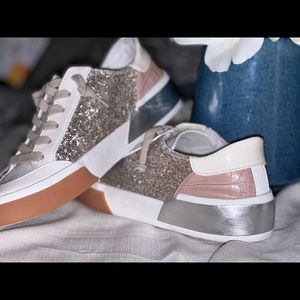 Dolce Vita, size 5. Brand new In Silver glitter.